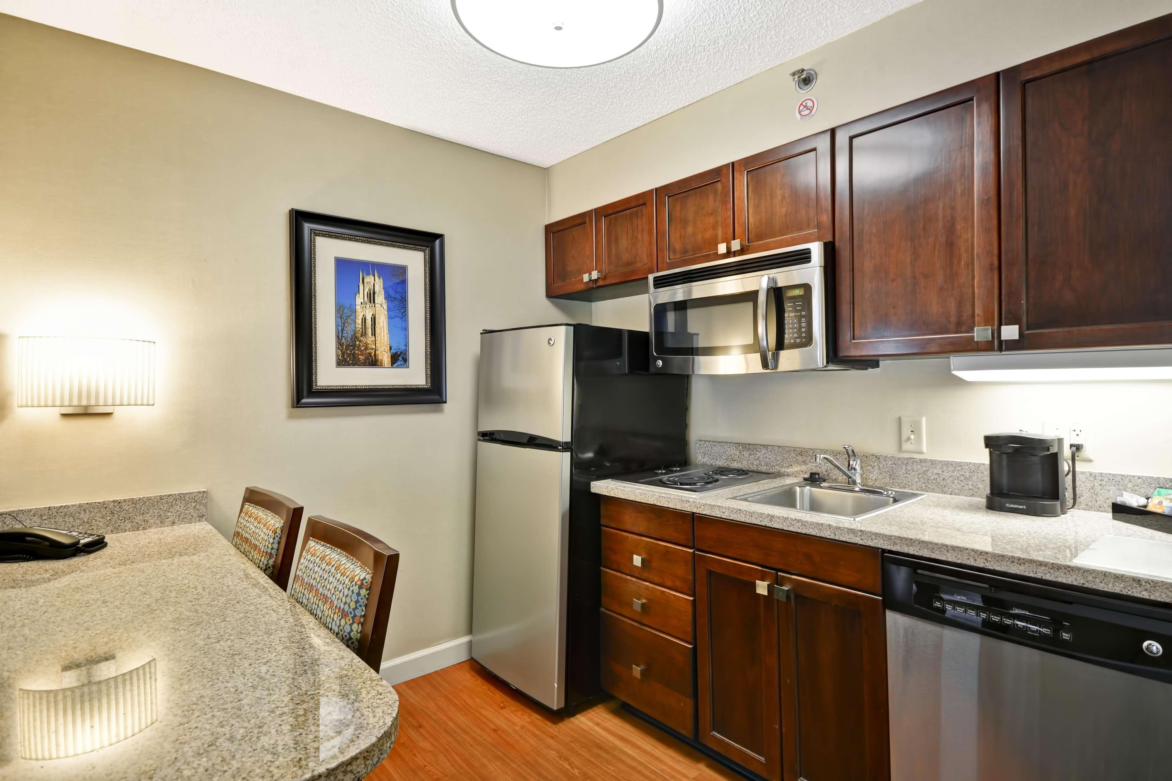 Homewood Suites Durham-Chapel Hill I-40 Экстерьер фото
